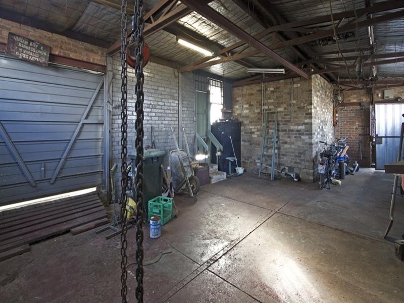 287 Grimshaw Street, Watsonia VIC 3087