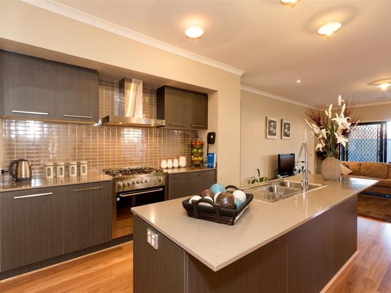 10 Dorbolo Street, Mernda VIC 3754