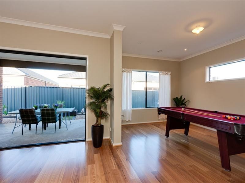 10 Dorbolo Street, Mernda VIC 3754