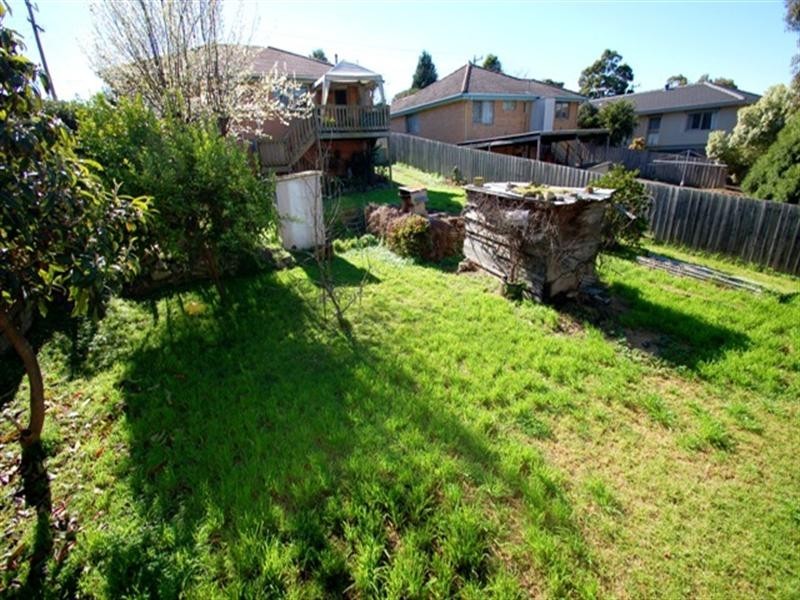 42 Medbury Avenue, Greensborough VIC 3088