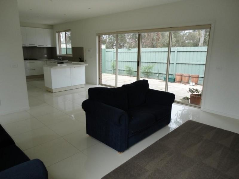 3/71 Plenty Lane, Greensborough VIC 3088