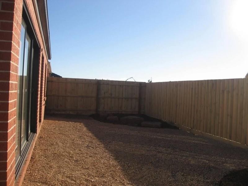 17 Breakwater Drive, Doreen VIC 3754