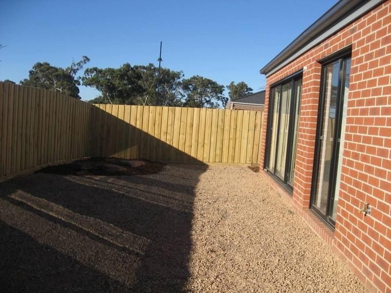 17 Breakwater Drive, Doreen VIC 3754