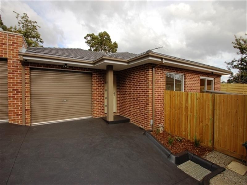 2/25 Williams Road, Briar Hill VIC 3088