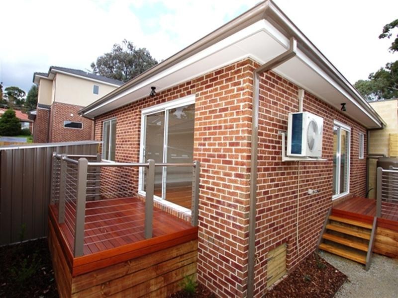 2/25 Williams Road, Briar Hill VIC 3088