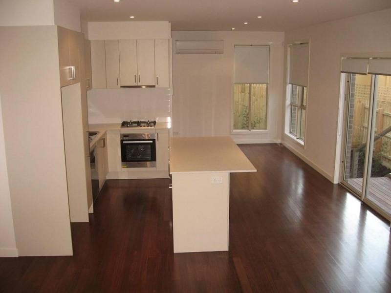 2/91 Old Eltham Road, Lower Plenty VIC 3093