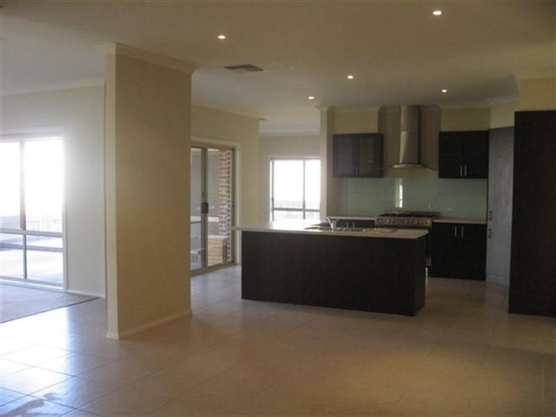 23 Timbertop Drive, Doreen VIC 3754