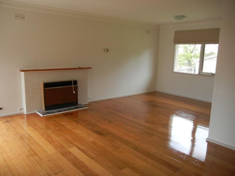 16 Nepean Street, Watsonia VIC 3087