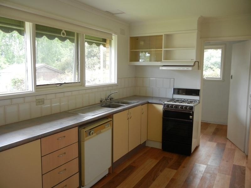 16 Nepean Street, Watsonia VIC 3087