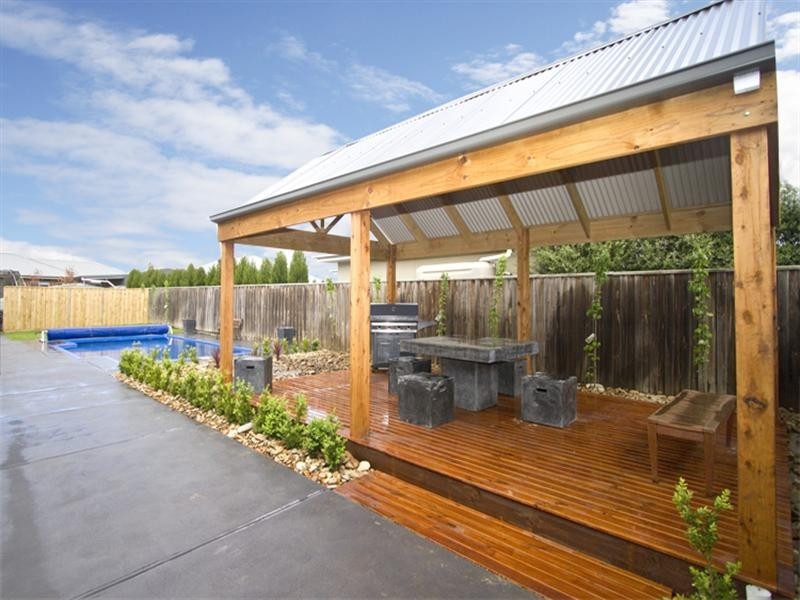 1 Conron Grove, Doreen VIC 3754