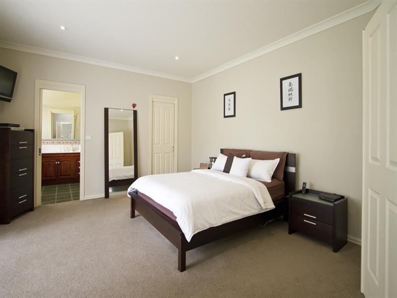 1 Conron Grove, Doreen VIC 3754