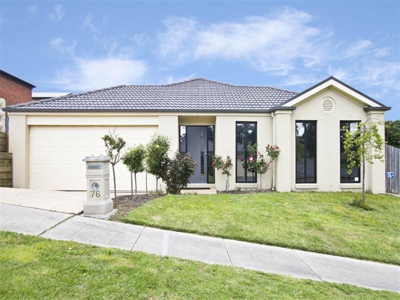 76 Everleigh Drive, Diamond Creek VIC 3089