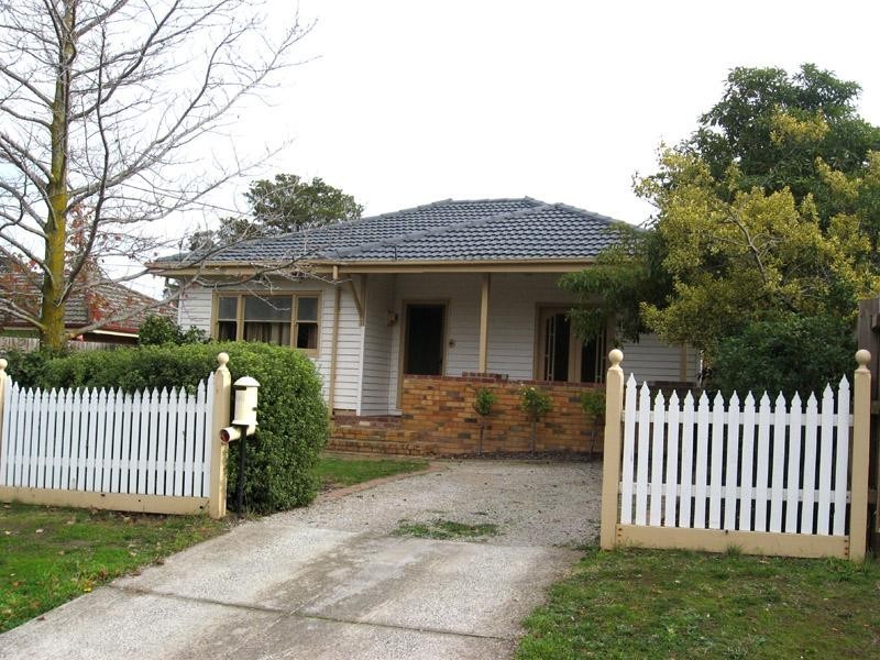 7 Leach Street, Briar Hill VIC 3088