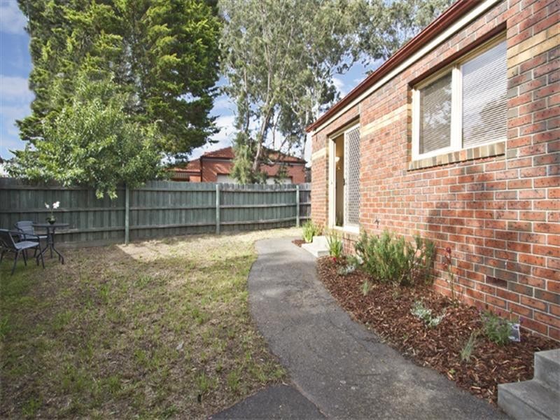 4/42 Shalbury Avenue, Eltham VIC 3095