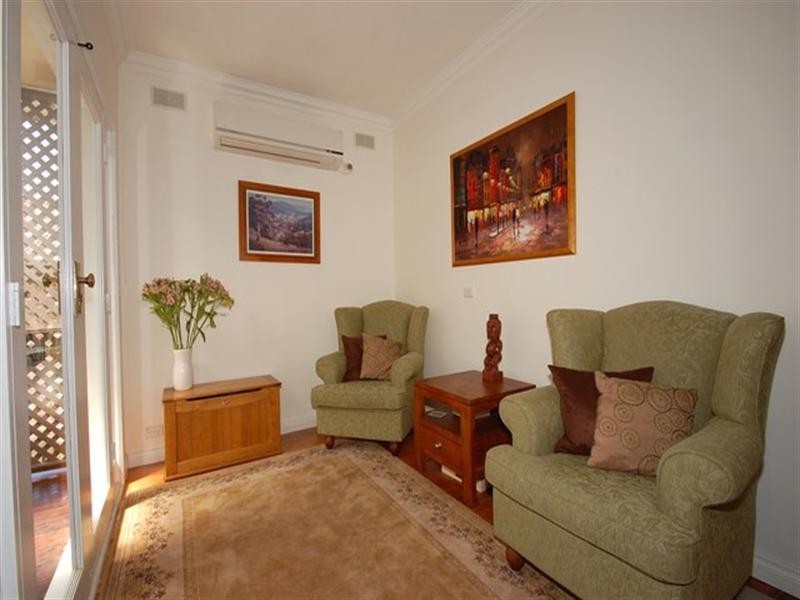 152 St Helena Road, Briar Hill VIC 3088