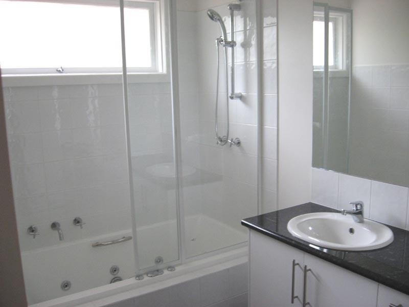 33 Bishop Avenue, Diamond Creek VIC 3089