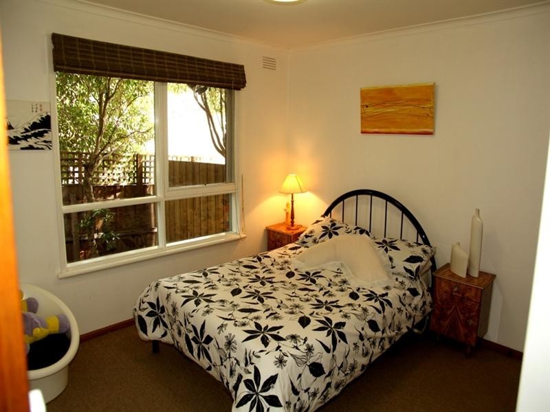 1/94 Mountain View Road, Montmorency VIC 3094