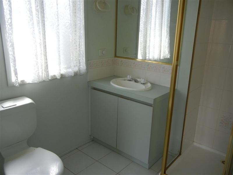 2/33 Stewart Terrace, Macleod VIC 3085