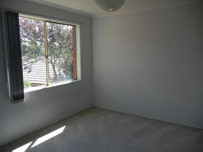 2/33 Stewart Terrace, Macleod VIC 3085