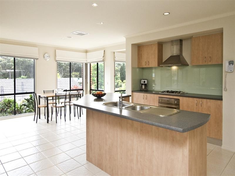 76 Everleigh Drive, Diamond Creek VIC 3089