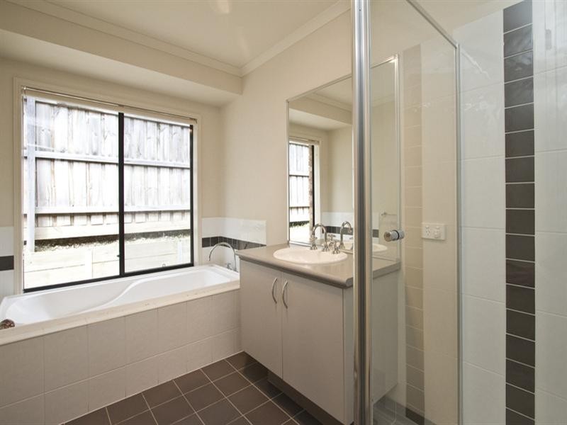 76 Everleigh Drive, Diamond Creek VIC 3089