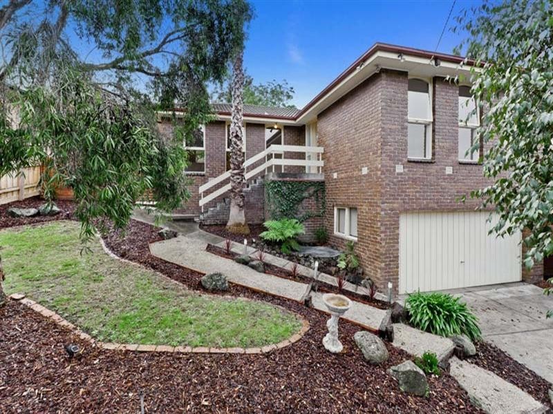 15 Booyan Crescent, Greensborough VIC 3088