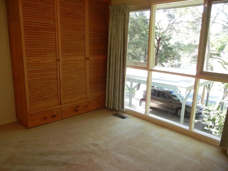 135 Karingal Drive, Briar Hill VIC 3088