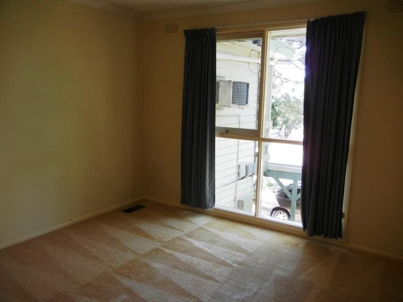 135 Karingal Drive, Briar Hill VIC 3088