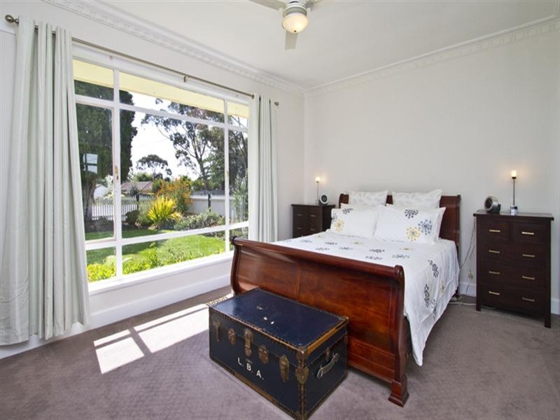 38 Airlie Road, Montmorency VIC 3094