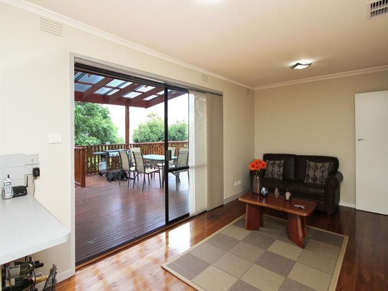 26 Tallow Wood Drive, Greensborough VIC 3088