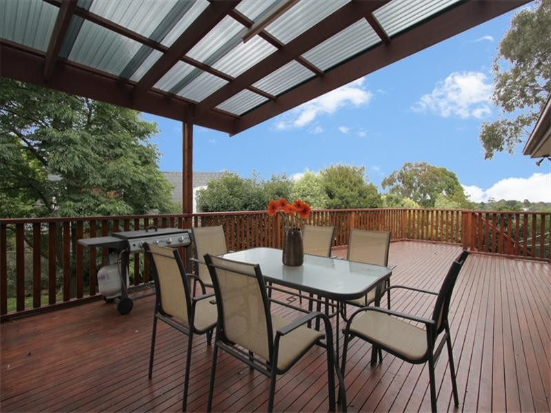 26 Tallow Wood Drive, Greensborough VIC 3088