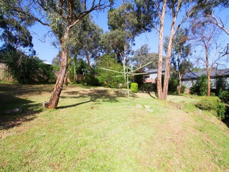 1234 Main Road, Eltham VIC 3095