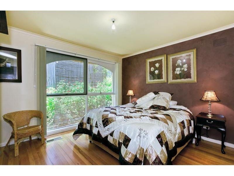 1234 Main Road, Eltham VIC 3095