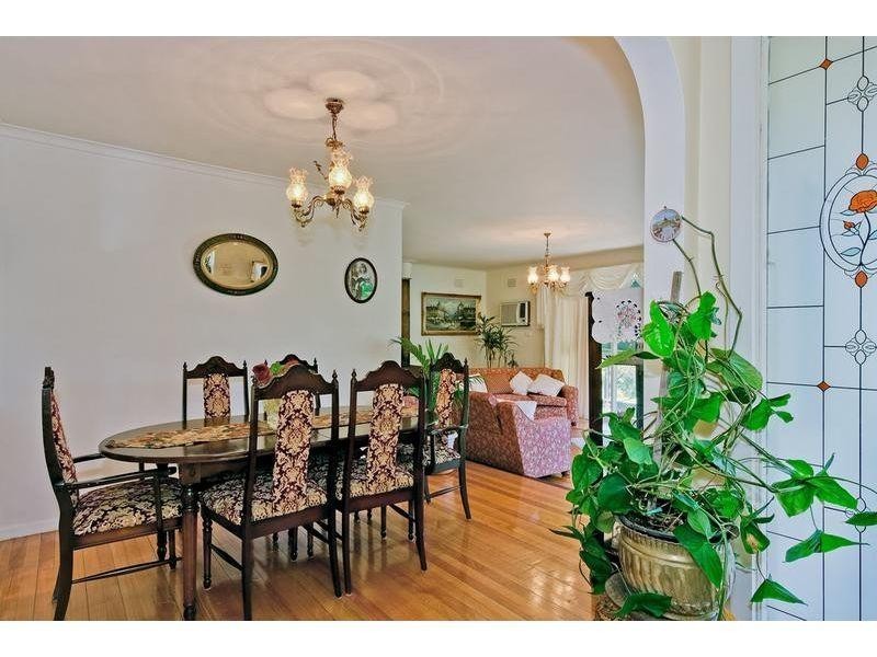 1234 Main Road, Eltham VIC 3095