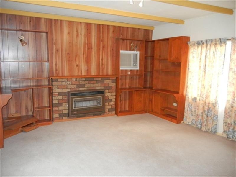 11 Gladstone Road, Briar Hill VIC 3088