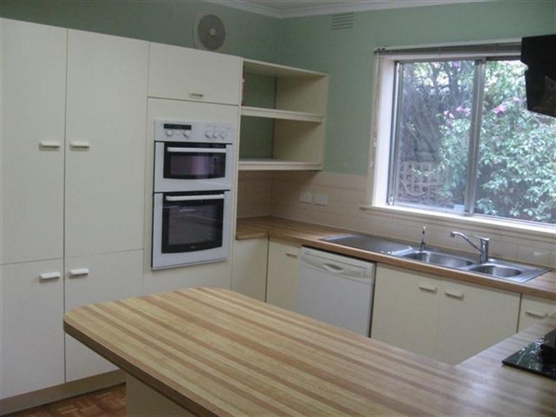 204 Rattray Road, Montmorency VIC 3094