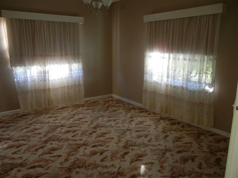 10 Hildebrand Road, Cottles Bridge VIC 3099