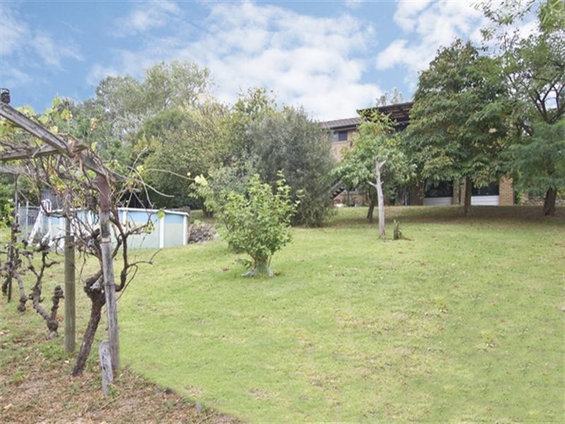 13 Reynolds Road, Wattle Glen VIC 3096