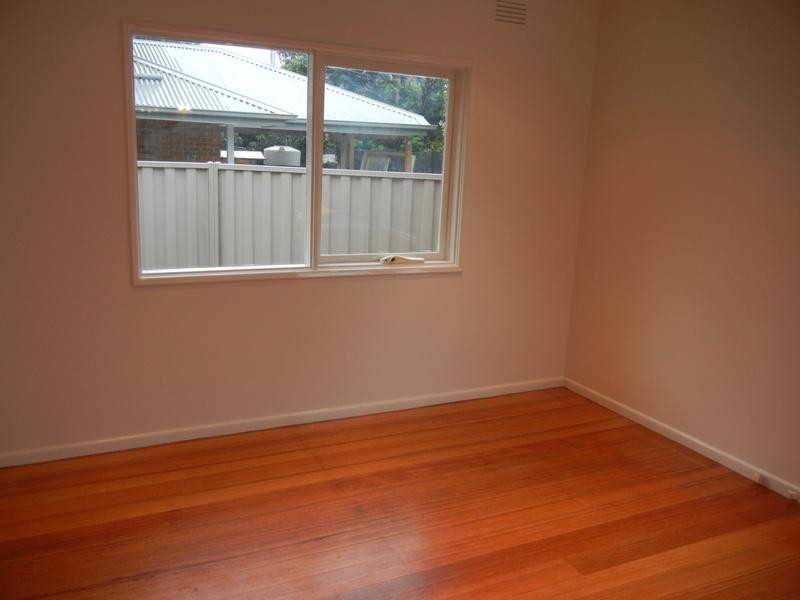 1/11 Nepean Street, Watsonia VIC 3087