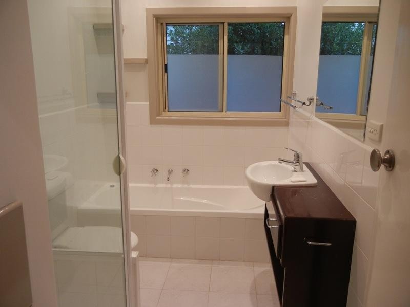 1/11 Nepean Street, Watsonia VIC 3087