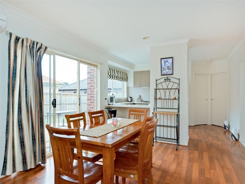 17 Nighthawk Boulevard, South Morang VIC 3752
