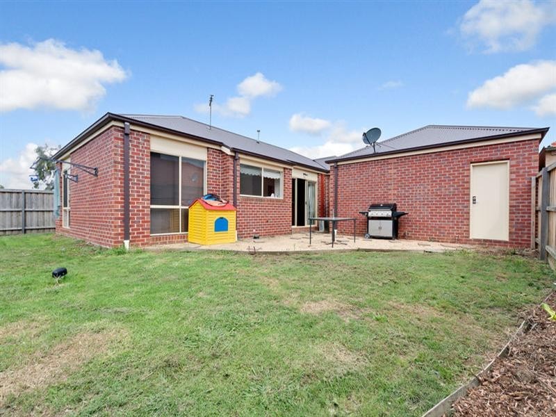 17 Nighthawk Boulevard, South Morang VIC 3752