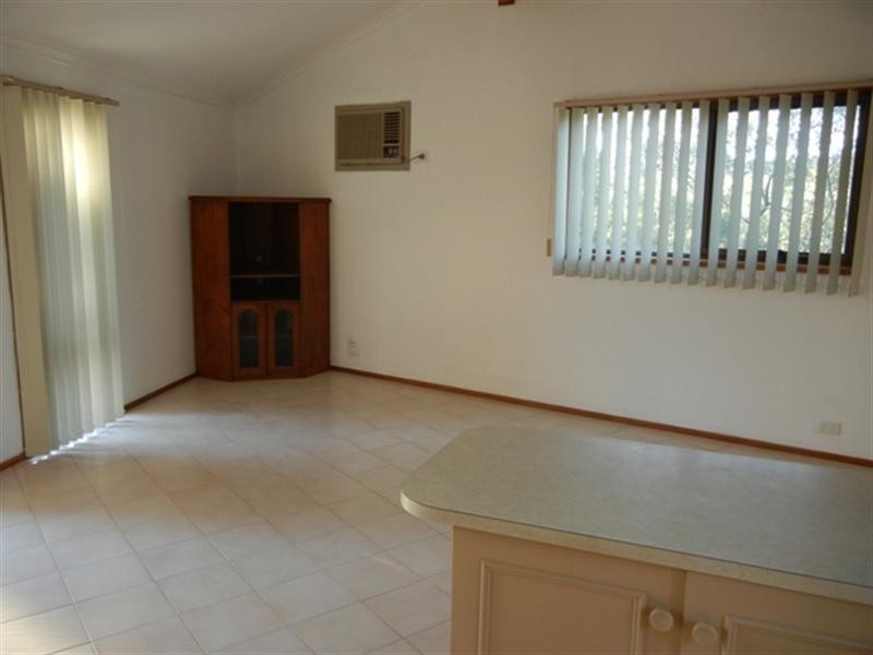 2/29 Somerleigh Crescent, Greensborough VIC 3088