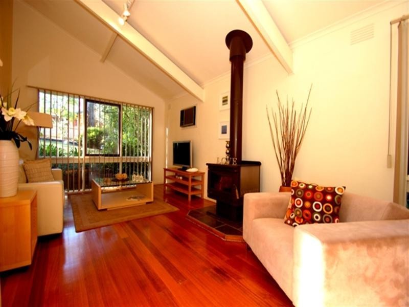 9 Tangari Court, Greensborough VIC 3088