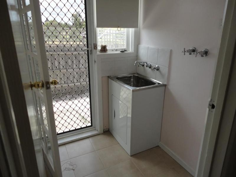 9/47-49 Rathcown Road, Reservoir VIC 3073
