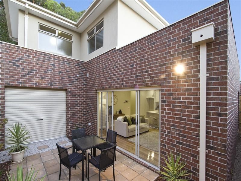 2/35 Santon Street, Greensborough VIC 3088