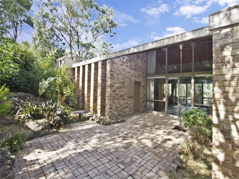 1 Wild Cherry Drive, Eltham VIC 3095