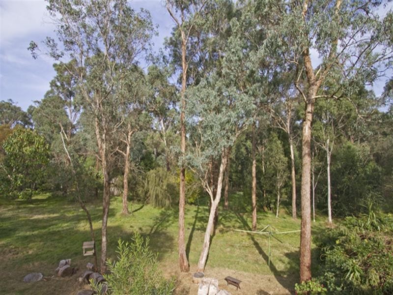 1 Wild Cherry Drive, Eltham VIC 3095