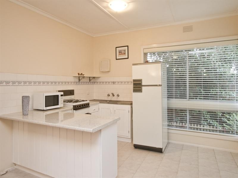 4/10 Fairview Grove, Watsonia VIC 3087