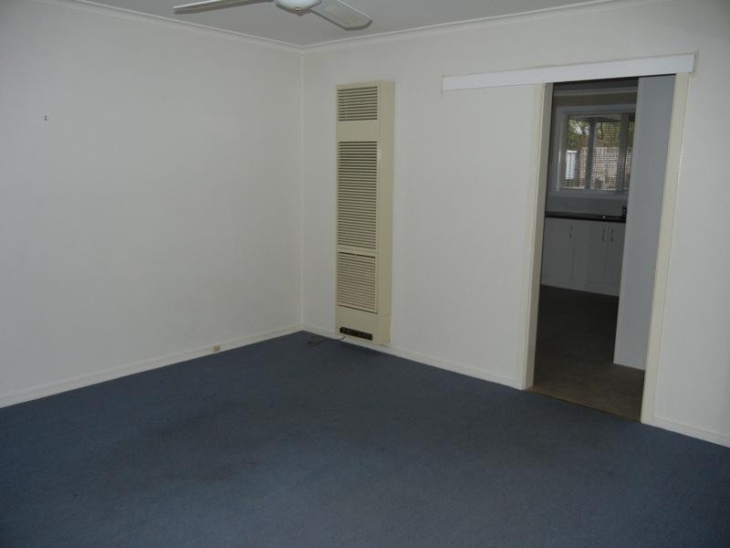 8/227-229 Nepean Street, Greensborough VIC 3088